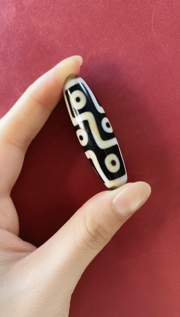 玛瑙/玉髓（覆膜）颈饰未镶嵌I****Y行运无覆膜爆砂折九