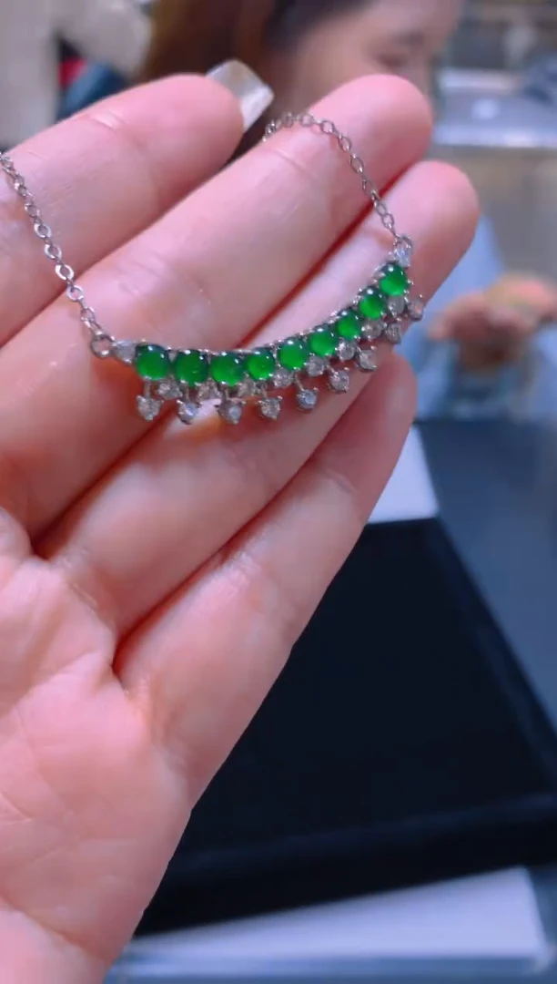 颈饰未镶嵌翡翠多样性发一