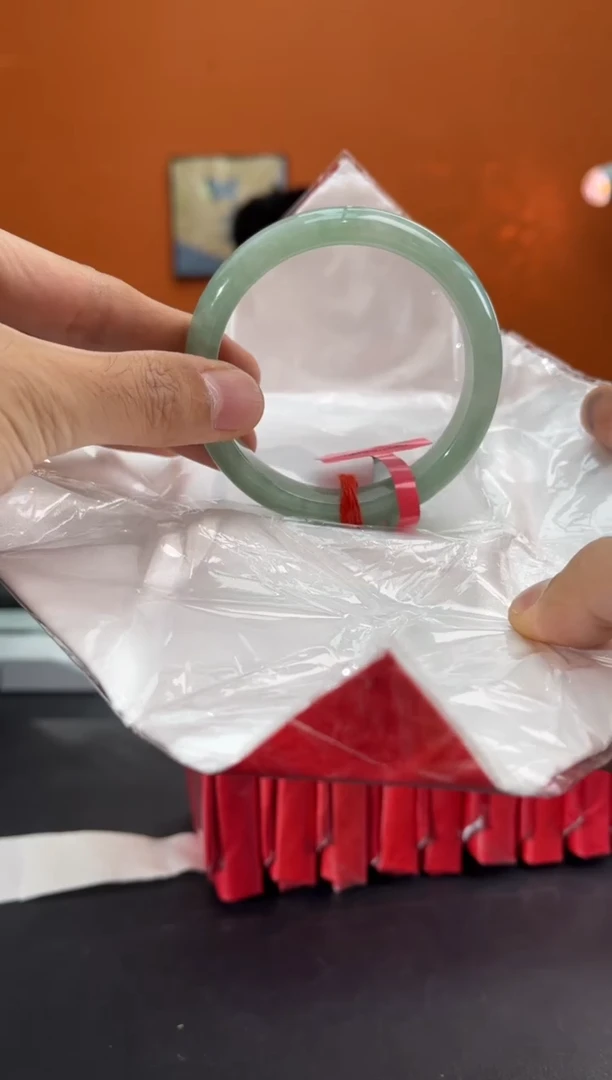 未镶嵌手镯翡翠翡翠手镯