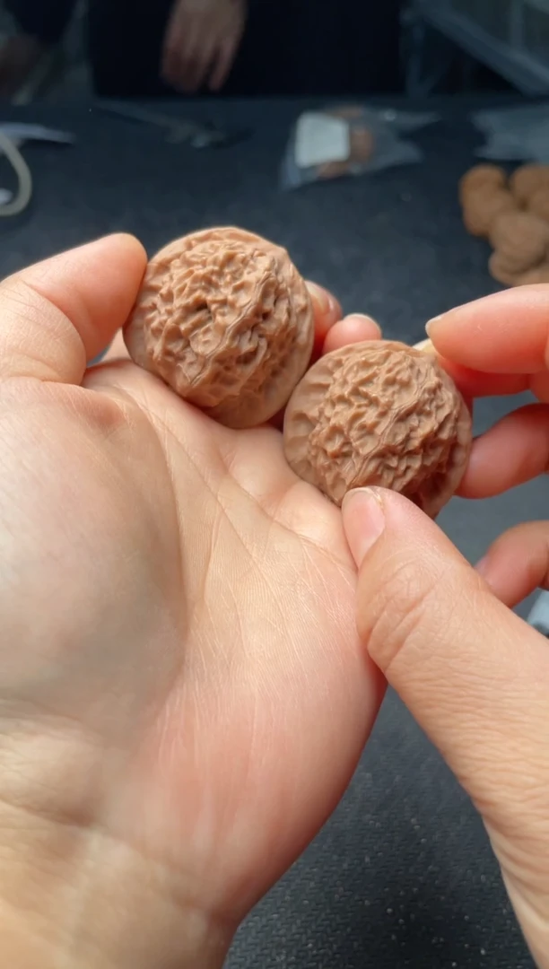 把件文玩核桃w65  瓷娃娃38尺