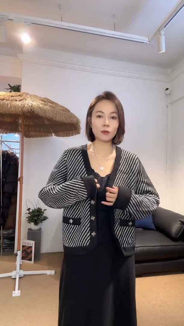 条纹毛衣外套6822
