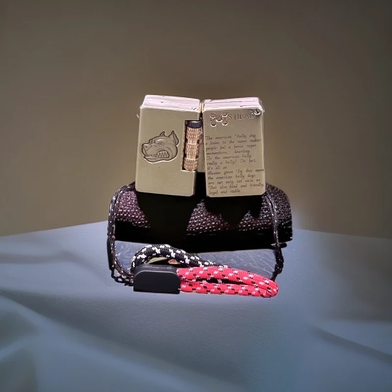 手工黄铜新款防风异型小方砖煤油打火机经典小巧复古抬臂侧滑设计