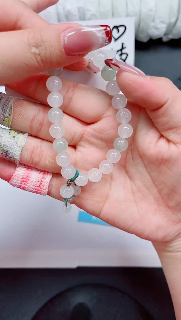 【闪购商品】石英质玉手镯未镶嵌000