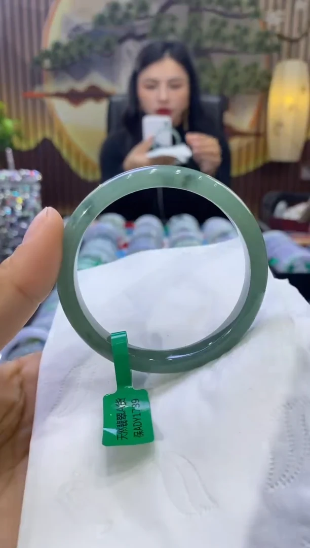 【闪购商品】翡翠手镯未镶嵌多人07739