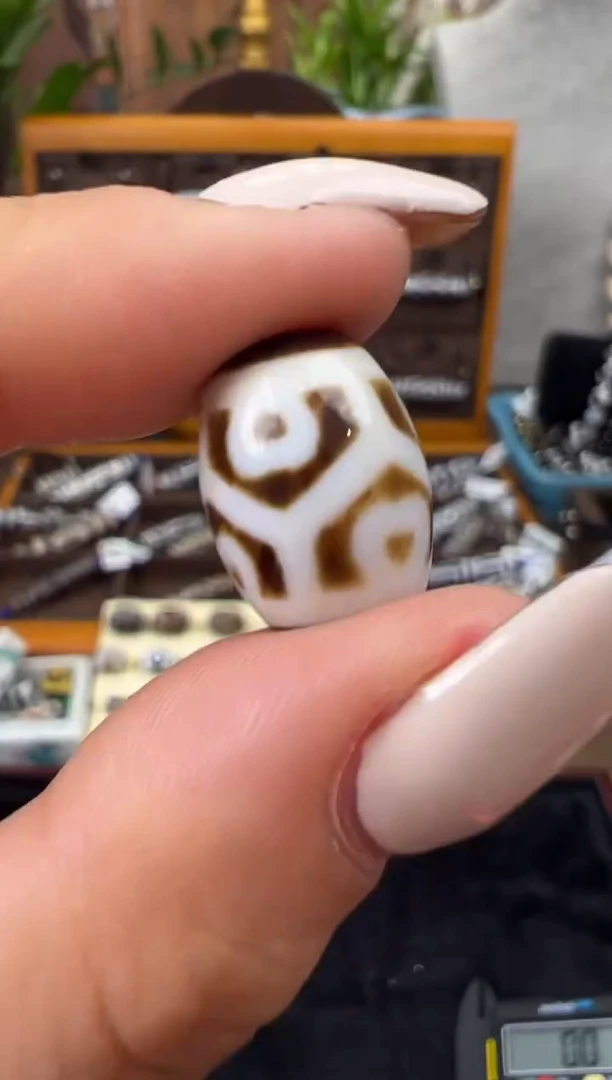 【闪购商品】玛瑙/玉髓吊坠(不含链)未镶嵌51.微瑕