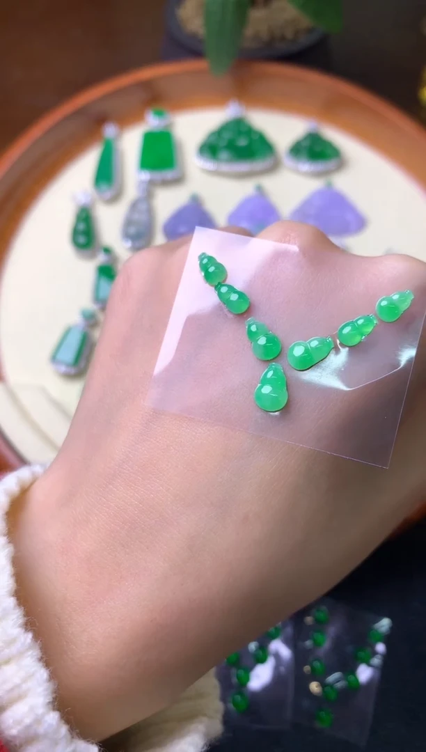 【闪购商品】定制翡翠未镶嵌裸石