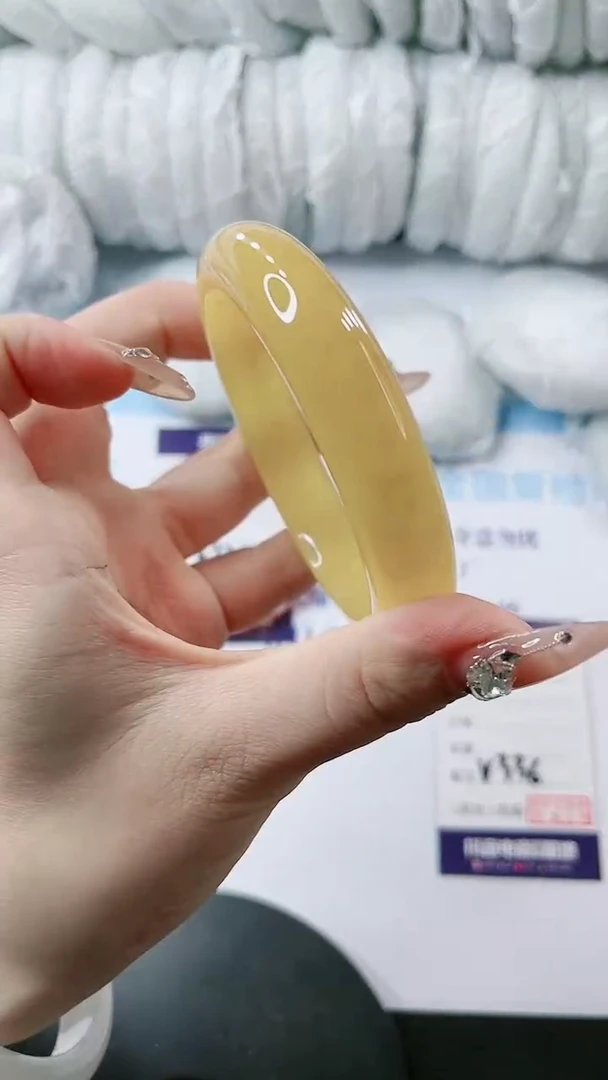 【闪购商品】石英质玉手镯未镶嵌多样性发货V336