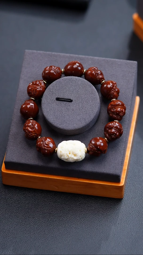 手串橄榄核财神15*18