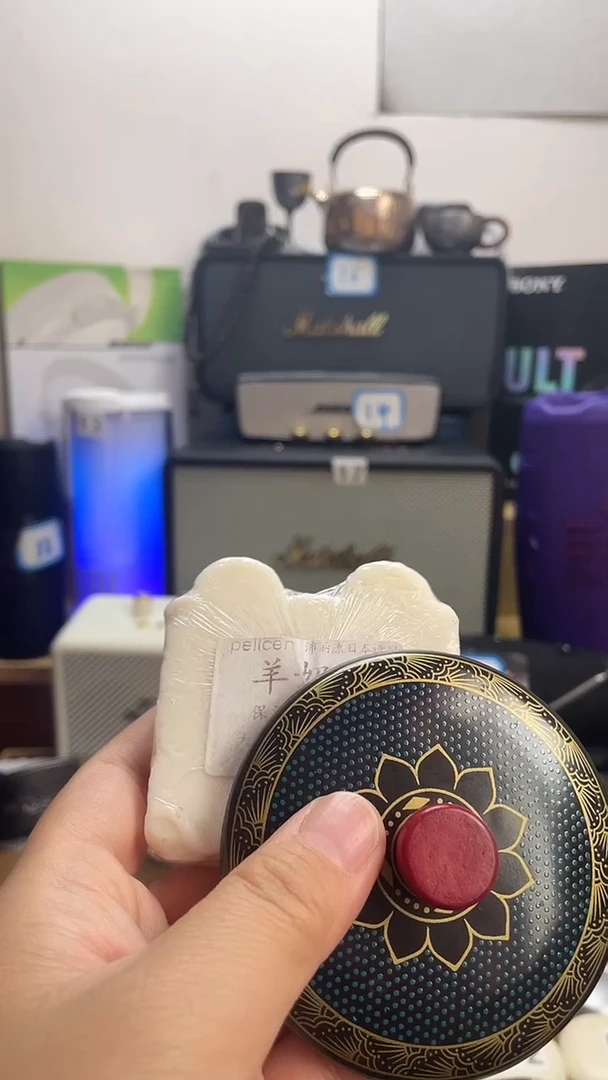 瓷片闪购商品 如图所示