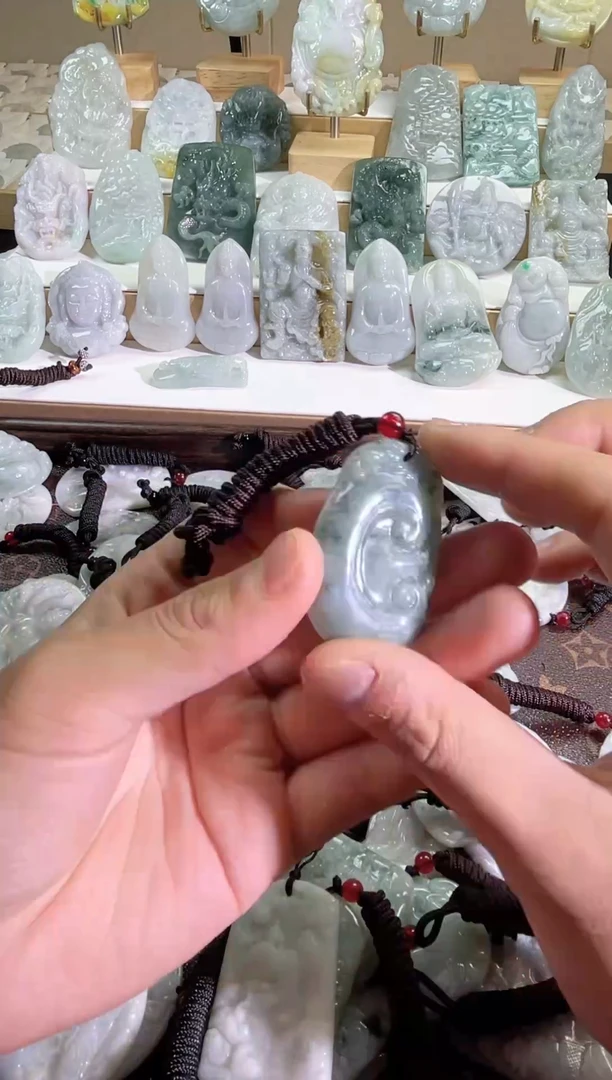 颈饰未镶嵌翡翠11/15  28