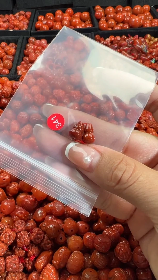 颈饰未镶嵌南红玛瑙11
