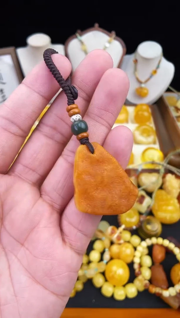 琥珀未镶嵌珠宝奇石柒月