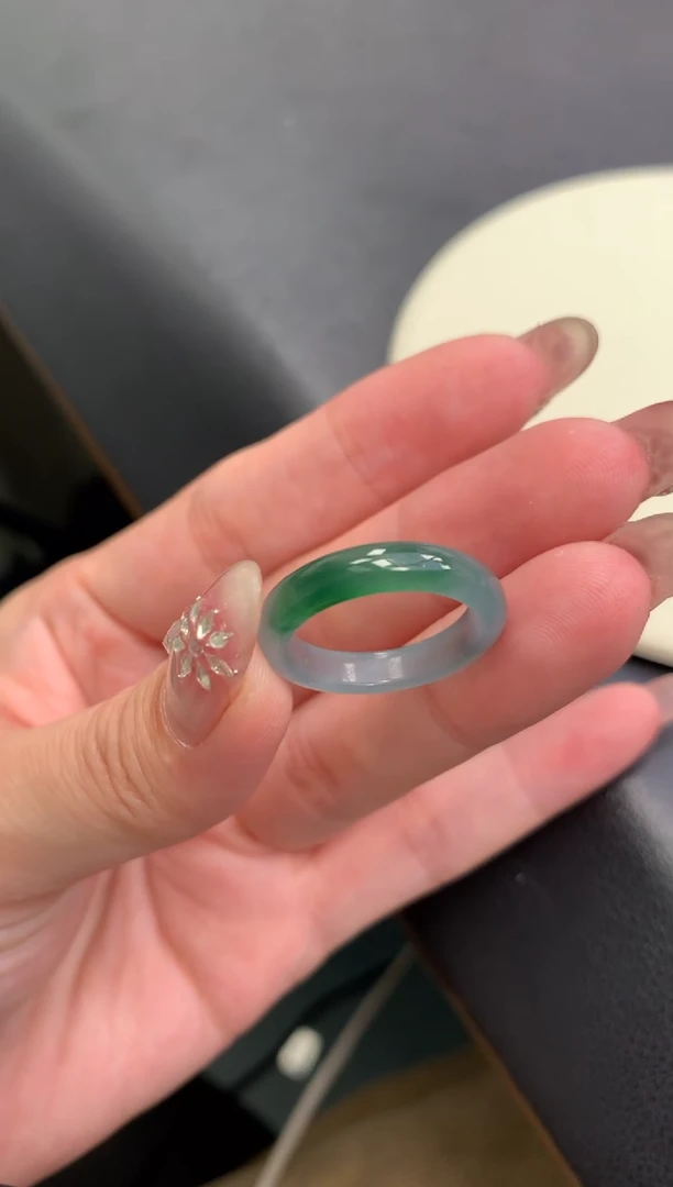 未镶嵌定制翡翠48小时鉴赏期 退货不扣服务费