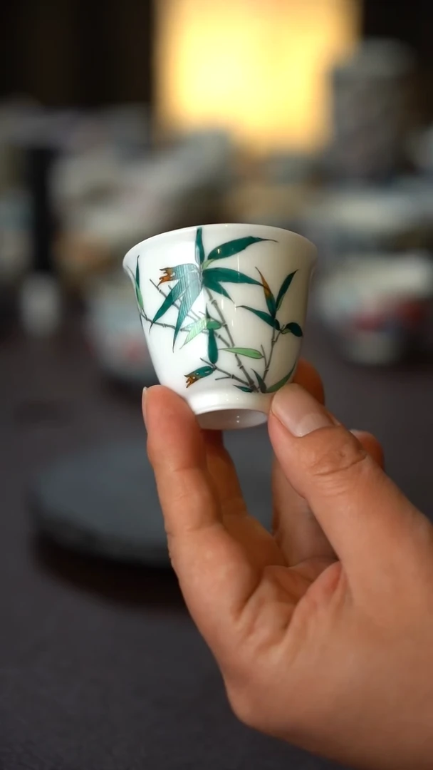 皮****者夏芳全手绘釉上彩素雅竹子主人杯