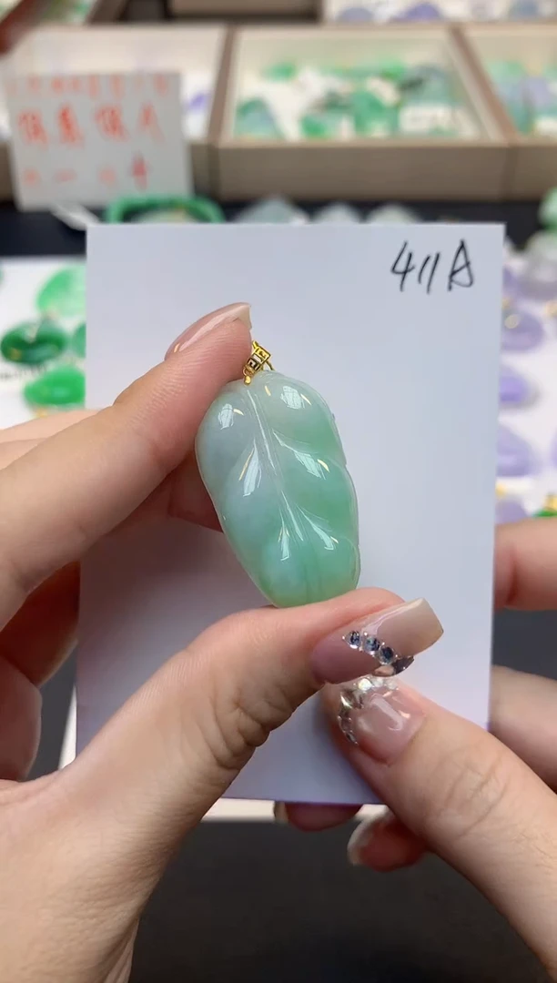 颈饰18K金镶嵌翡翠天然缅甸a货翡翠