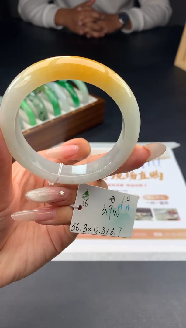 未镶嵌手镯翡翠翡翠自带#送人#，假一赔三