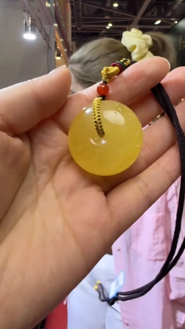 未镶嵌颈饰琥珀杭州珠宝展假一罚十
