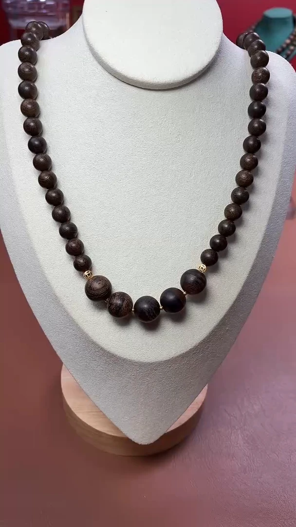 沉香手串沉水越南帝王玉化瘤疤白棋08配玉化瘤疤紫棋12三圈设计