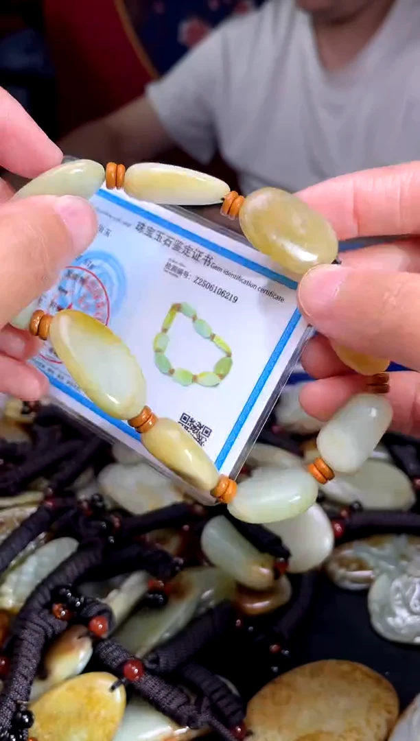 和田玉未镶嵌挂件1