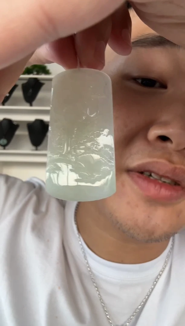 翡翠未镶嵌颈饰天然翡翠A货孤品一件