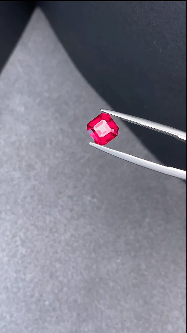 【闪购商品】碧玺裸石未镶嵌2.1克拉