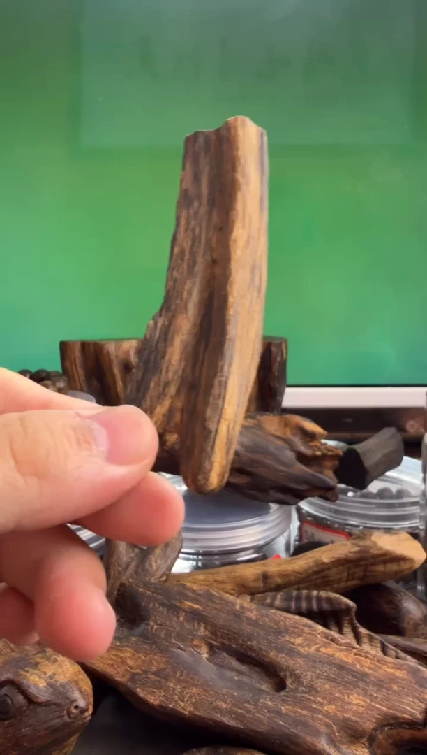 沉香手把件多样性发一