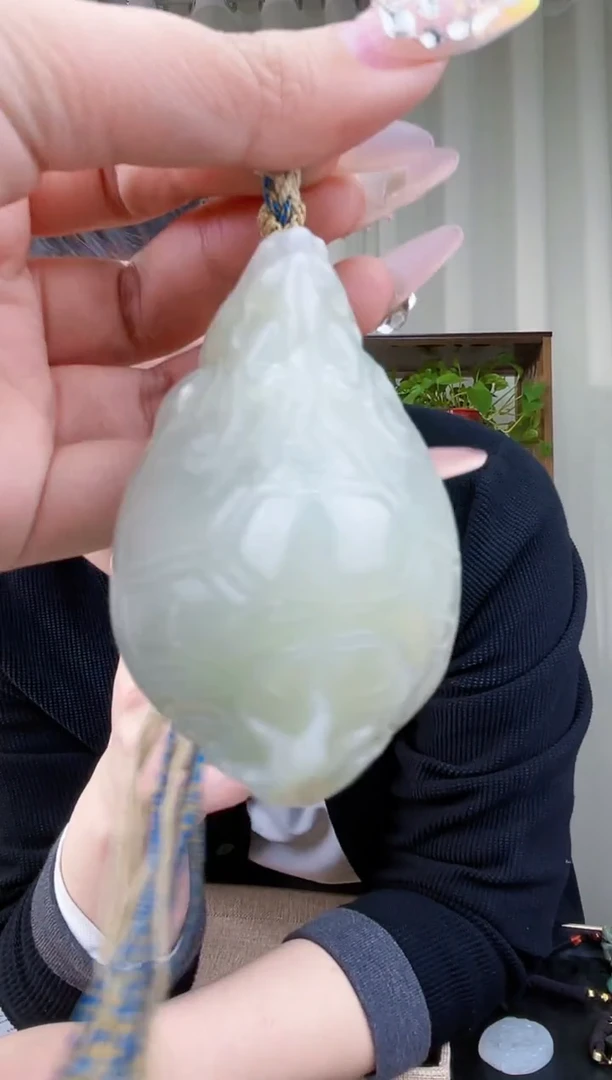 【闪购商品】和田玉挂件未镶嵌拍一发一，多样性发货！