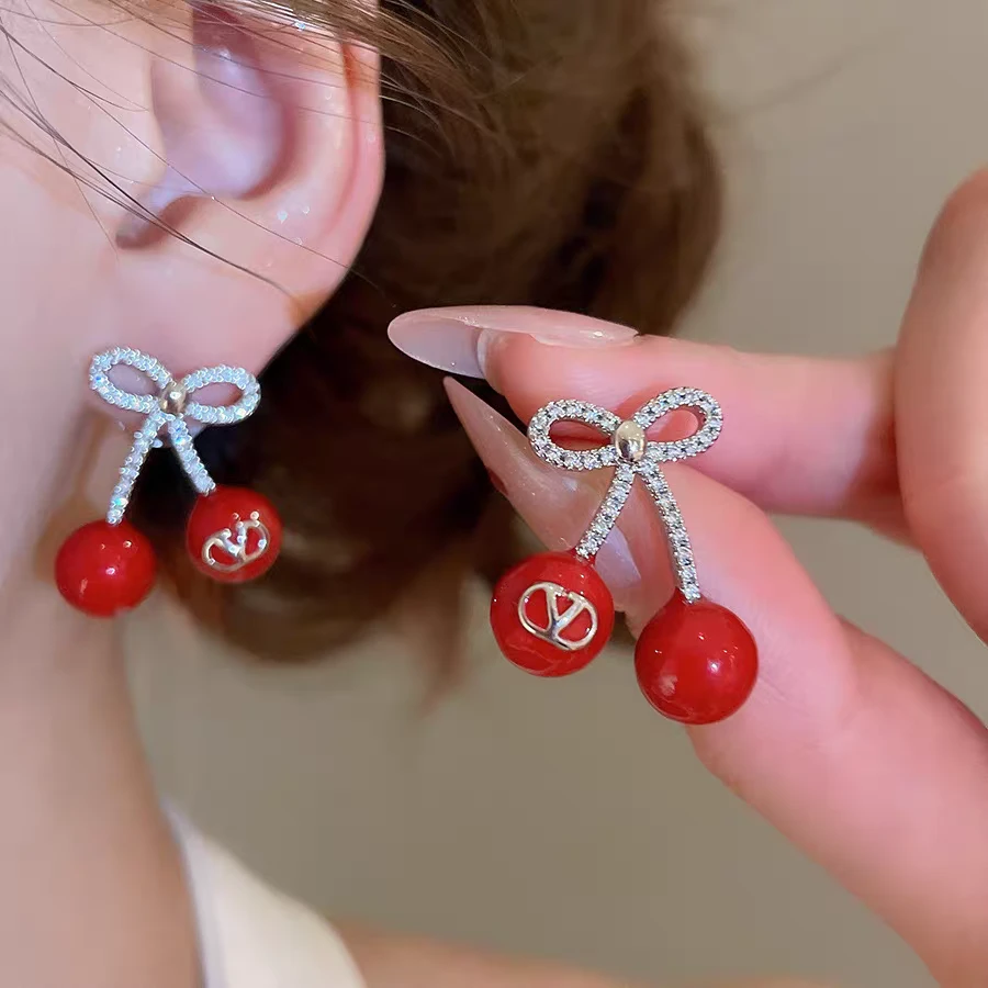 铜合金耳饰 轻奢镶钻蝴蝶结樱桃字母耳环小众高级感个性时尚耳饰