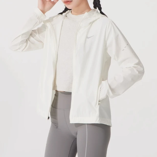 NIKE耐克女子AS W NK SWIFT RPL PKBL JKT连帽外套HQ0651-133