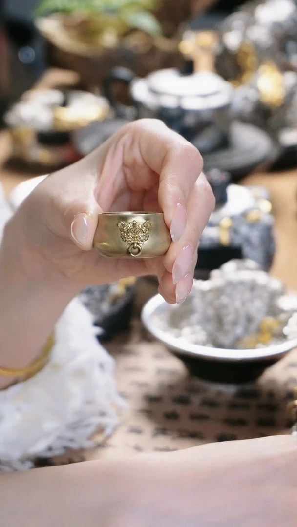 【闪购商品】境秋俯首黄铜香炉香插