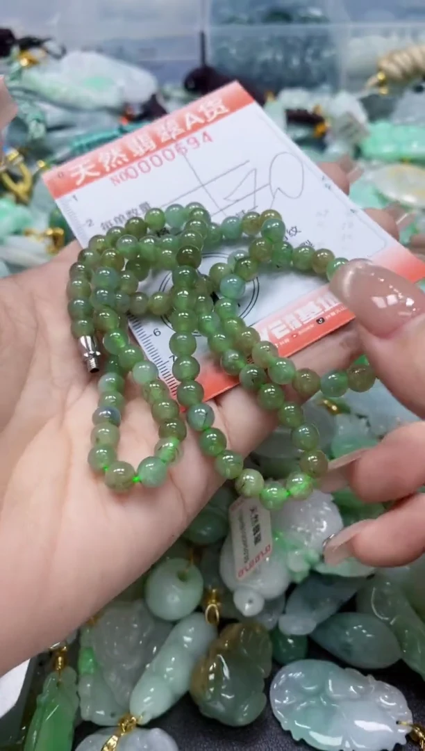 翡翠未镶嵌颈饰闪购0000694