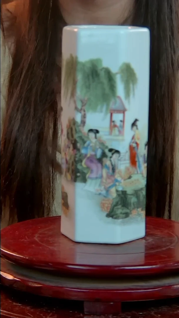 摆件景德镇陶瓷12金钗笔筒