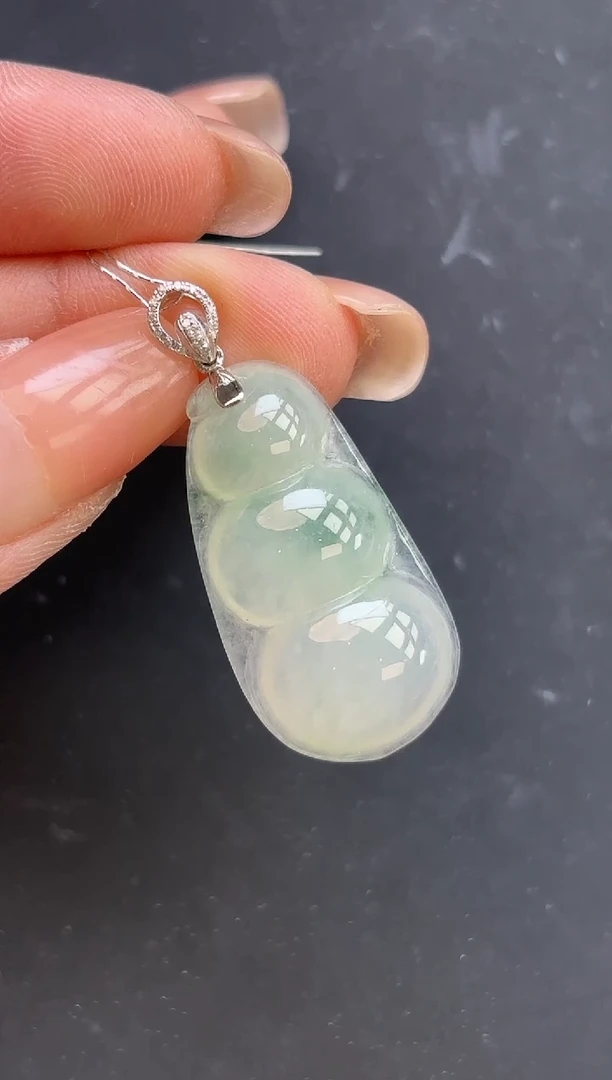 颈饰18K金镶嵌翡翠YM-119-26 豆子