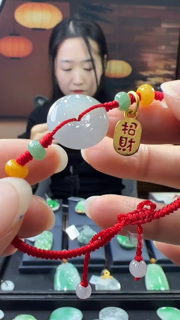 未镶嵌挂件翡翠手绳