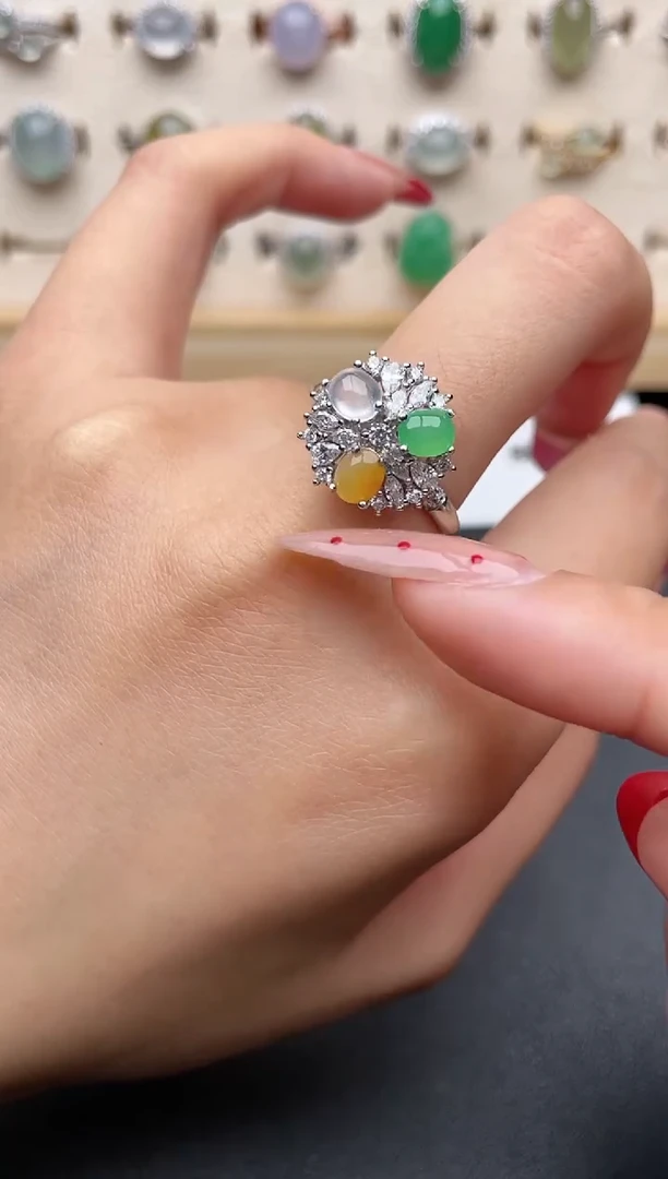 【闪购商品】翡翠戒指银S925镶嵌一物一证一礼盒