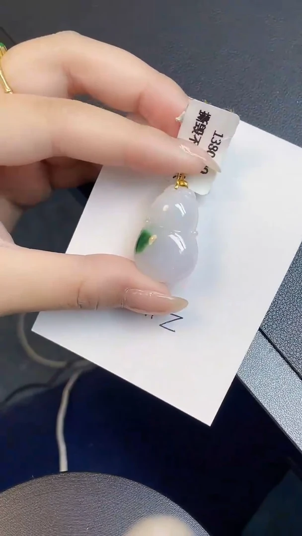 【闪购商品】翡翠颈饰18K金镶嵌00000000