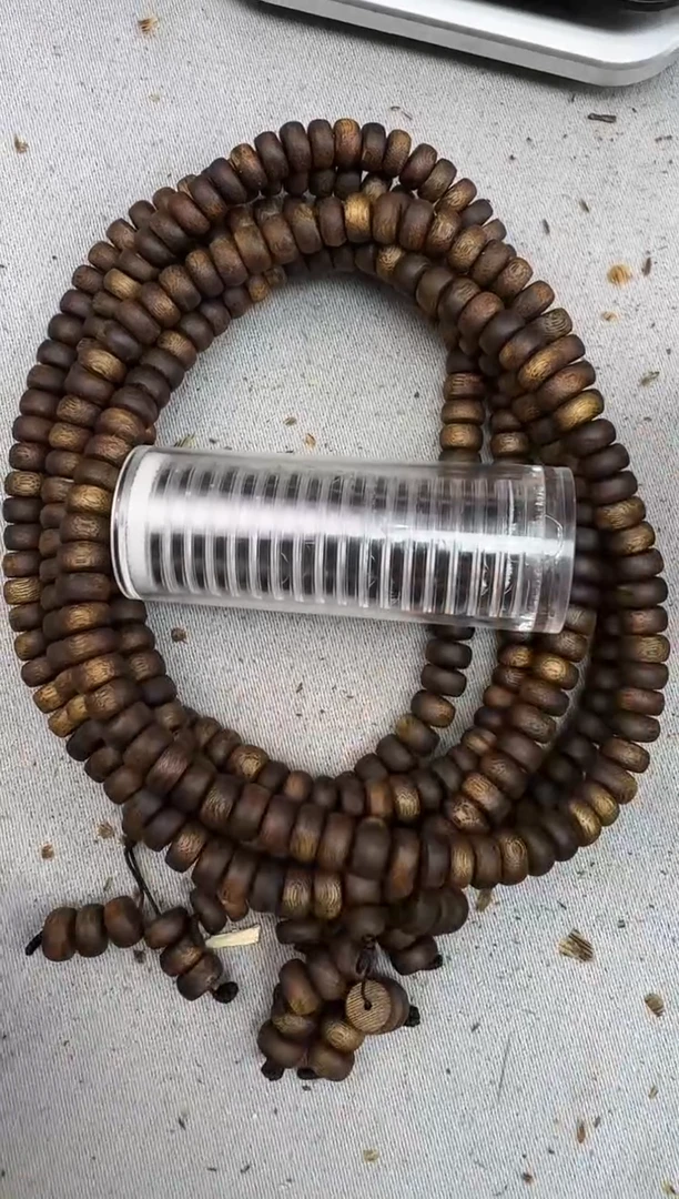 沉香手串1233紫棋算盘珠双圈+1管小祥云多样性发一