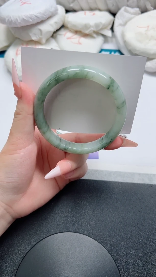 石英质玉手镯未镶嵌126-62.5