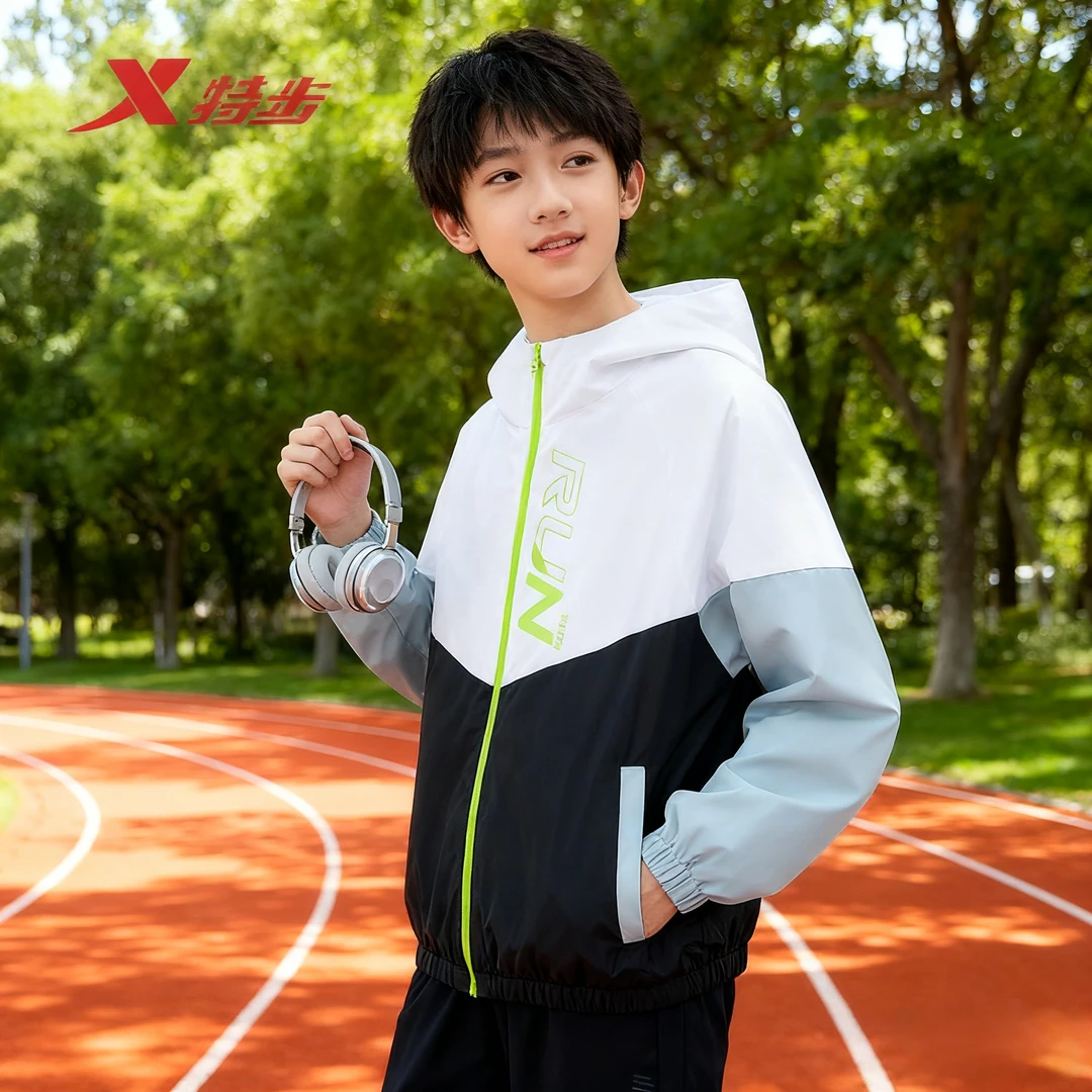 【轻量跑步风衣】特步儿童季中大童训练百搭运动外套676326159007