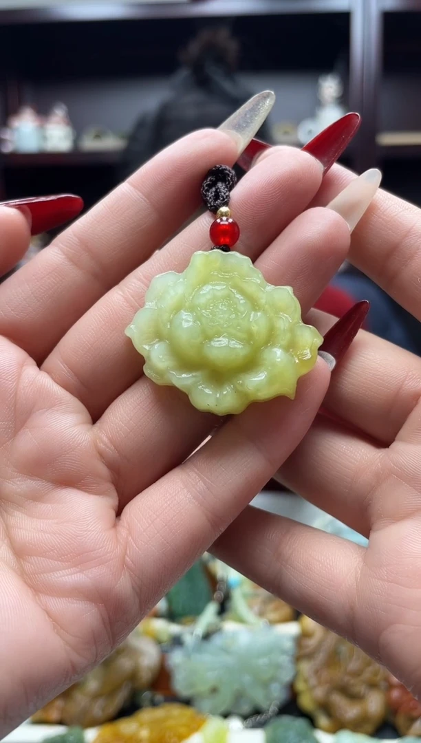未镶嵌岫玉吊坠·