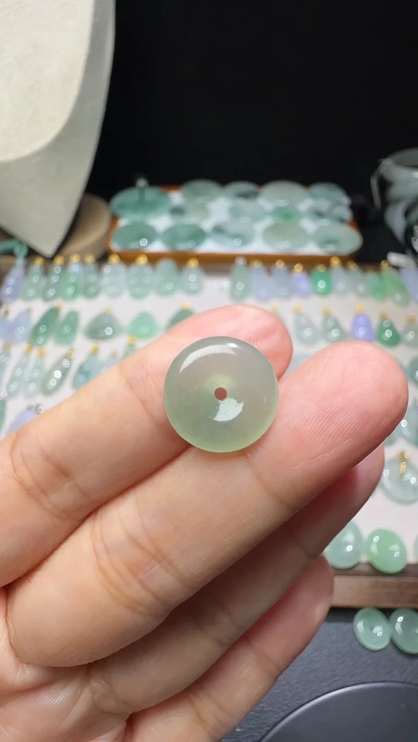 吊坠(不含链)未镶嵌翡翠小平安扣尺寸13.8*4.1mm