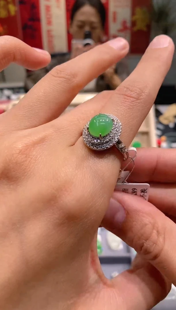【闪购商品】翡翠吊坠(不含链)银S925镶嵌蛋面戒指