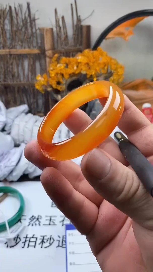 手镯玛瑙/玉髓未镶嵌62-56/7(多样性发货看清圈口下单）