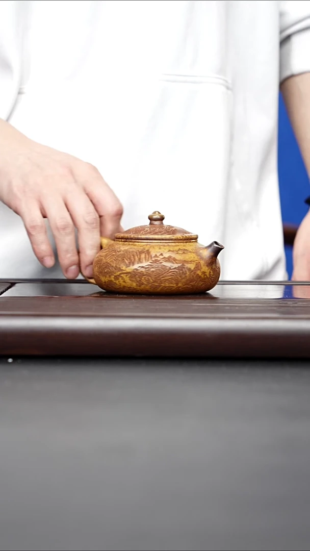 紫砂壶宜兴紫砂 山水牡丹寒江 龙骨金砂 曹营营 720