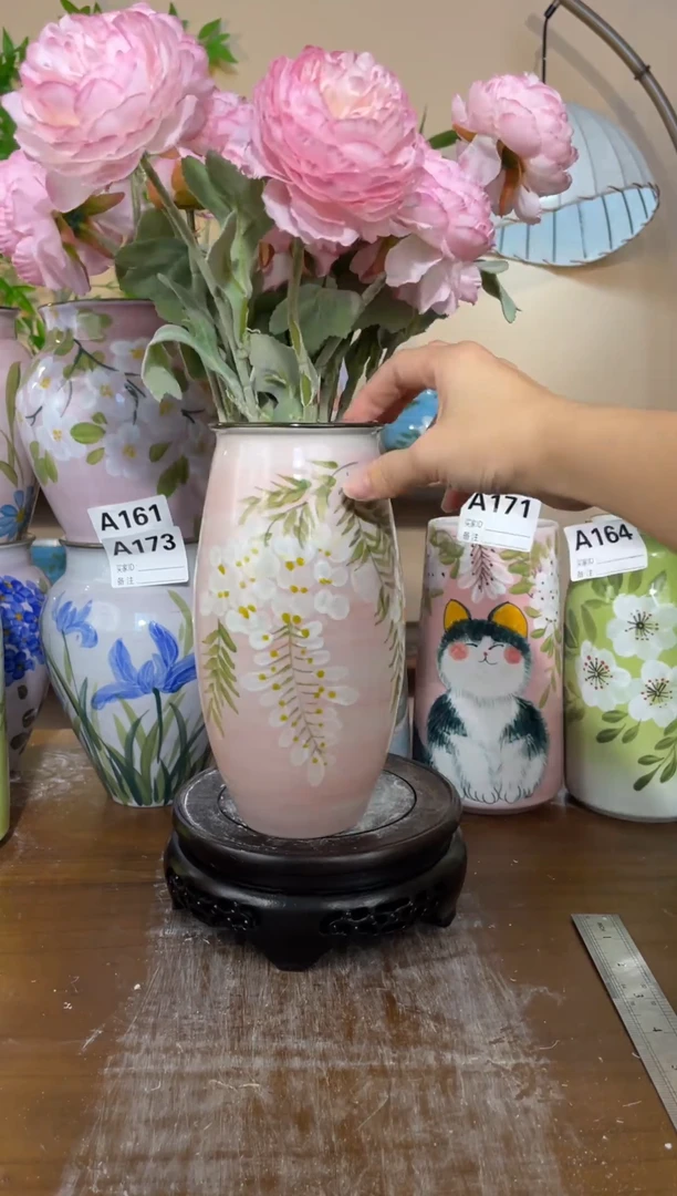 景德镇手绘陶瓷花瓶