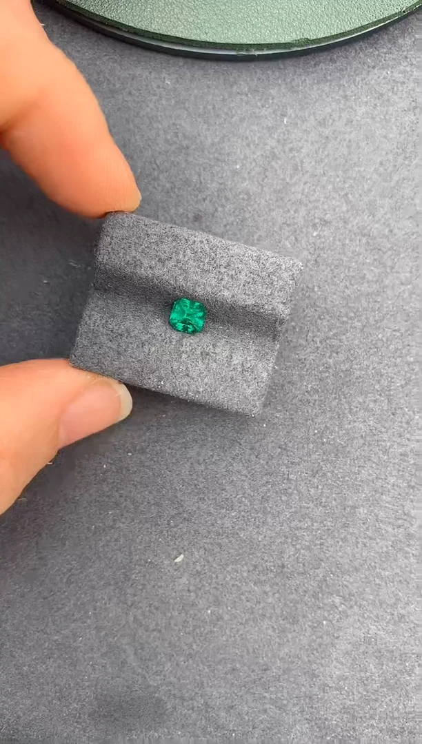 【闪购商品】祖母绿裸石未镶嵌62分祖母绿