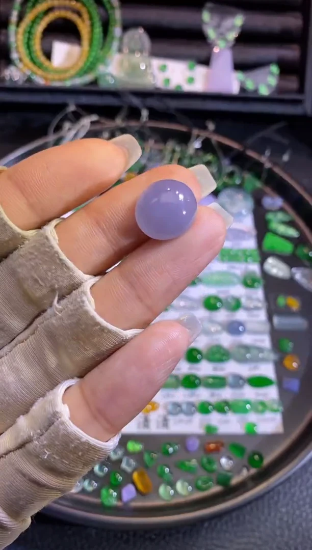 未镶嵌挂件翡翠蛋面