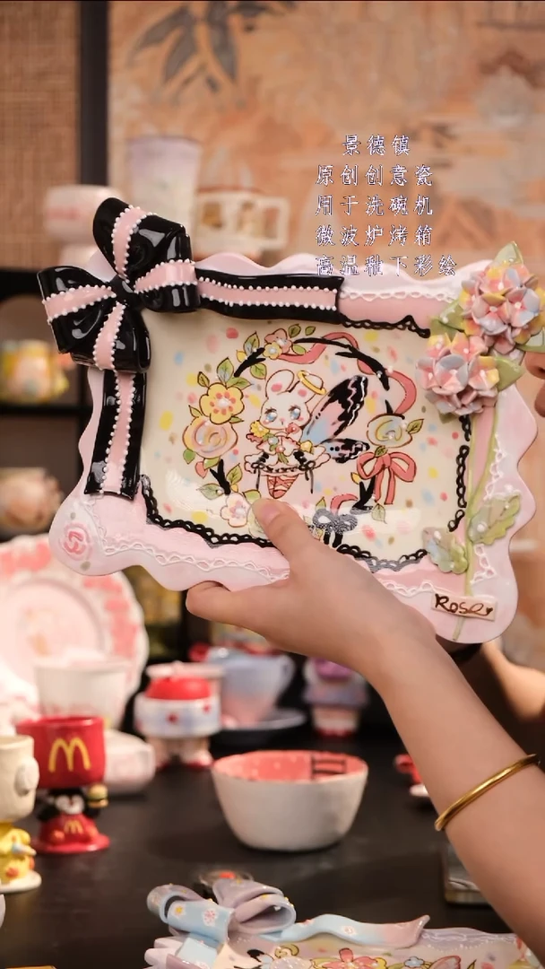 摆件景德镇手工手绘设计师款