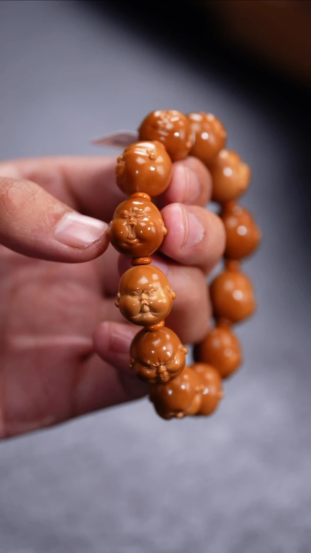 【闪购商品】橄榄核吊坠更厉害