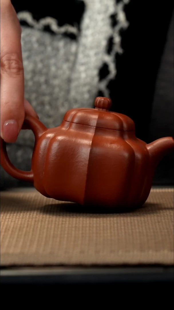 紫砂茶盏生砂朱泥筋纹德钟140CC微瑕